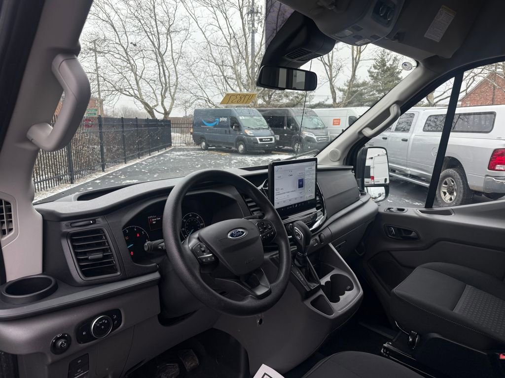 Used 2023 Ford Transit 350 XLT image 11