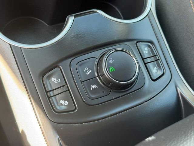 Used 2020 GMC Terrain SLT w/ Preferred Package FWD image 23