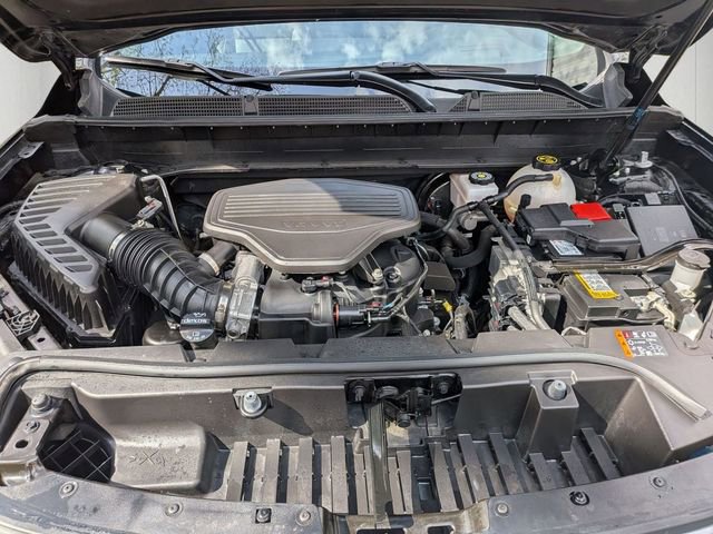 Used 2023 GMC Acadia AT4 w/ Technology Package image 32