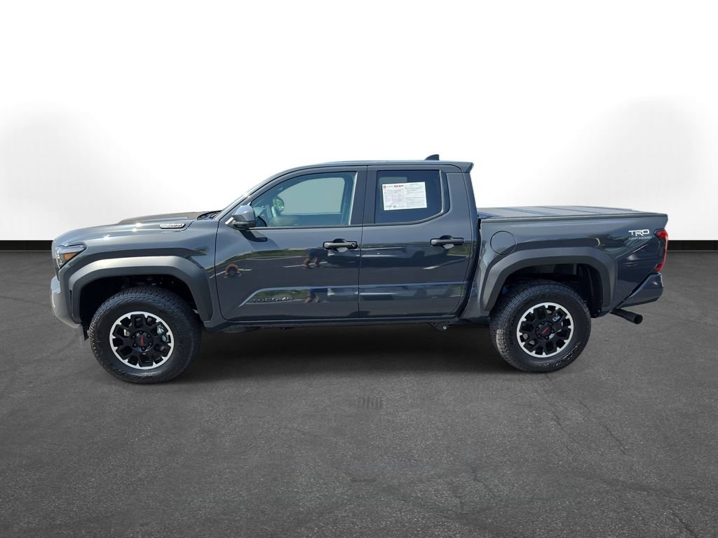 Used 2025 Toyota Tacoma TRD Off-Road AWD/4WD image 10