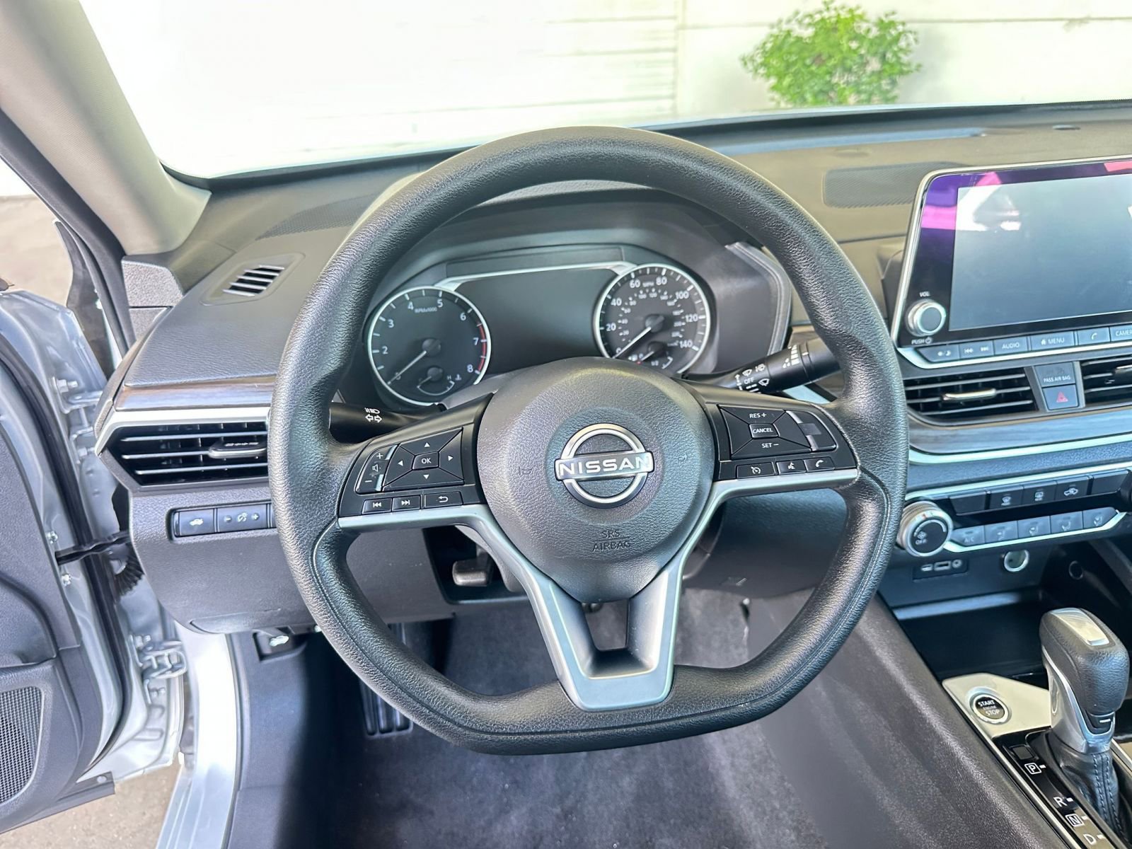 Used 2024 Nissan Altima 2.5 SV image 28