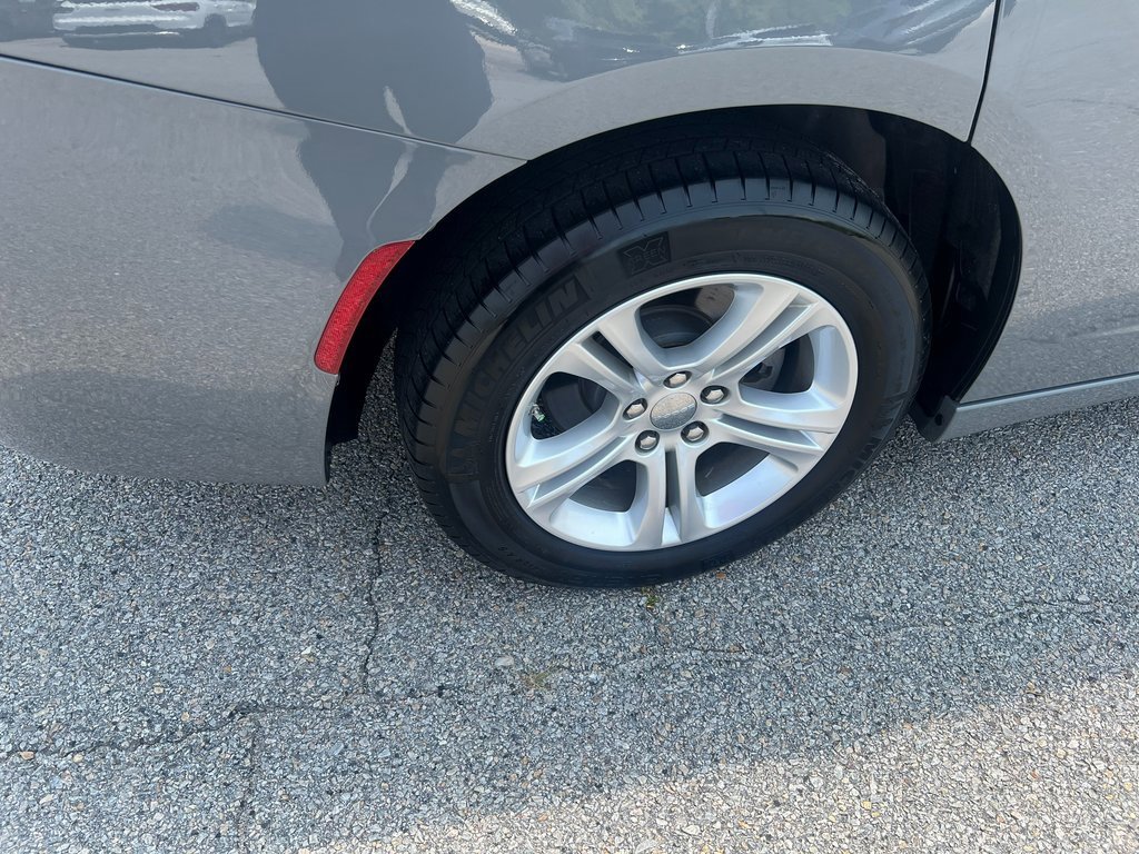 Used 2023 Dodge Charger SXT image 15