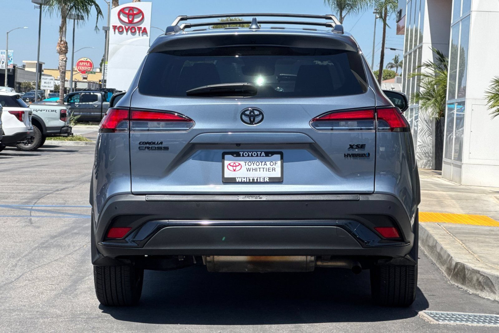 Used 2024 Toyota Corolla Cross AWD Hybrid w/ Convenience Package image 6