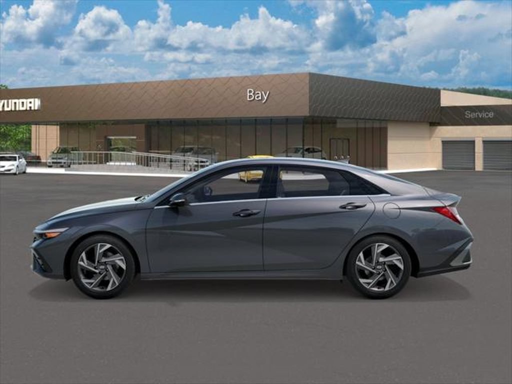 New 2026 Hyundai Elantra Limited FWD image 3