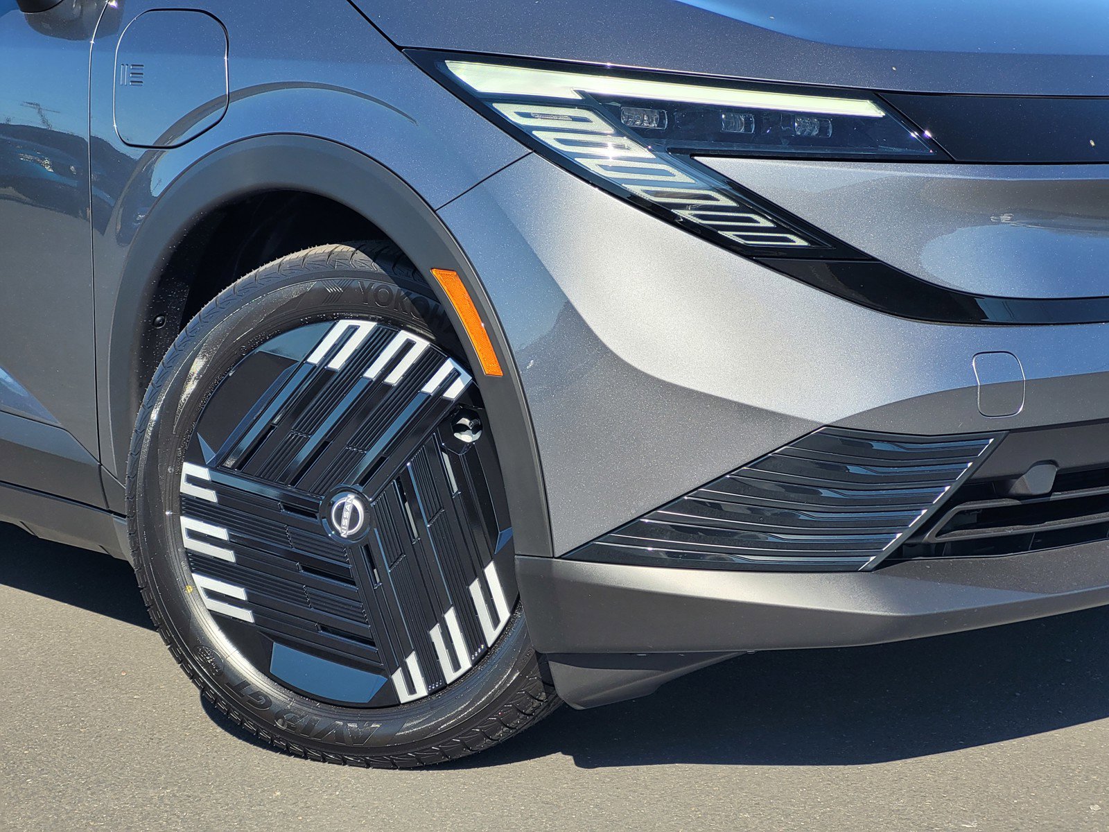 New 2026 Nissan Leaf w/ Floor Mat Package (S+) image 3