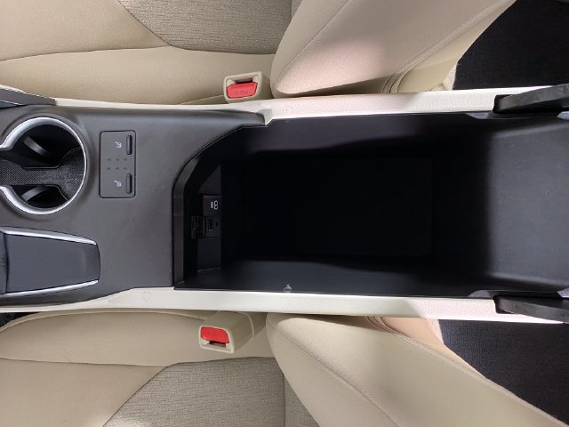 Used 2021 Toyota Camry LE w/ Cold Weather Package FWD image 29