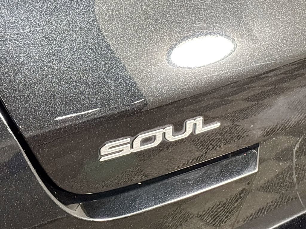 Certified 2023 Kia Soul LX image 22