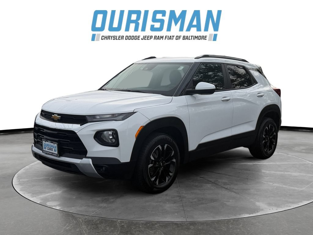 Used 2023 Chevrolet TrailBlazer LT w/ Convenience Package AWD/4WD image 2