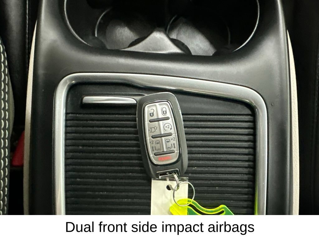 Used 2024 Chrysler Pacifica Touring-L FWD image 35