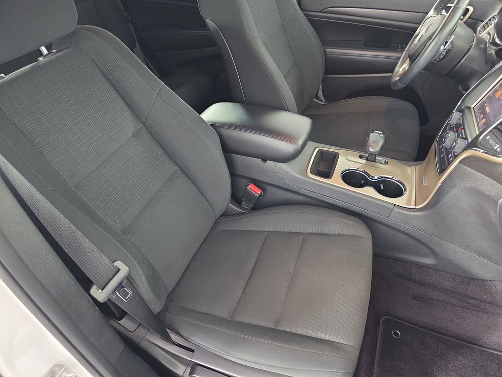 Used 2015 Jeep Grand Cherokee Laredo w/ Quick Order Package 23E image 33