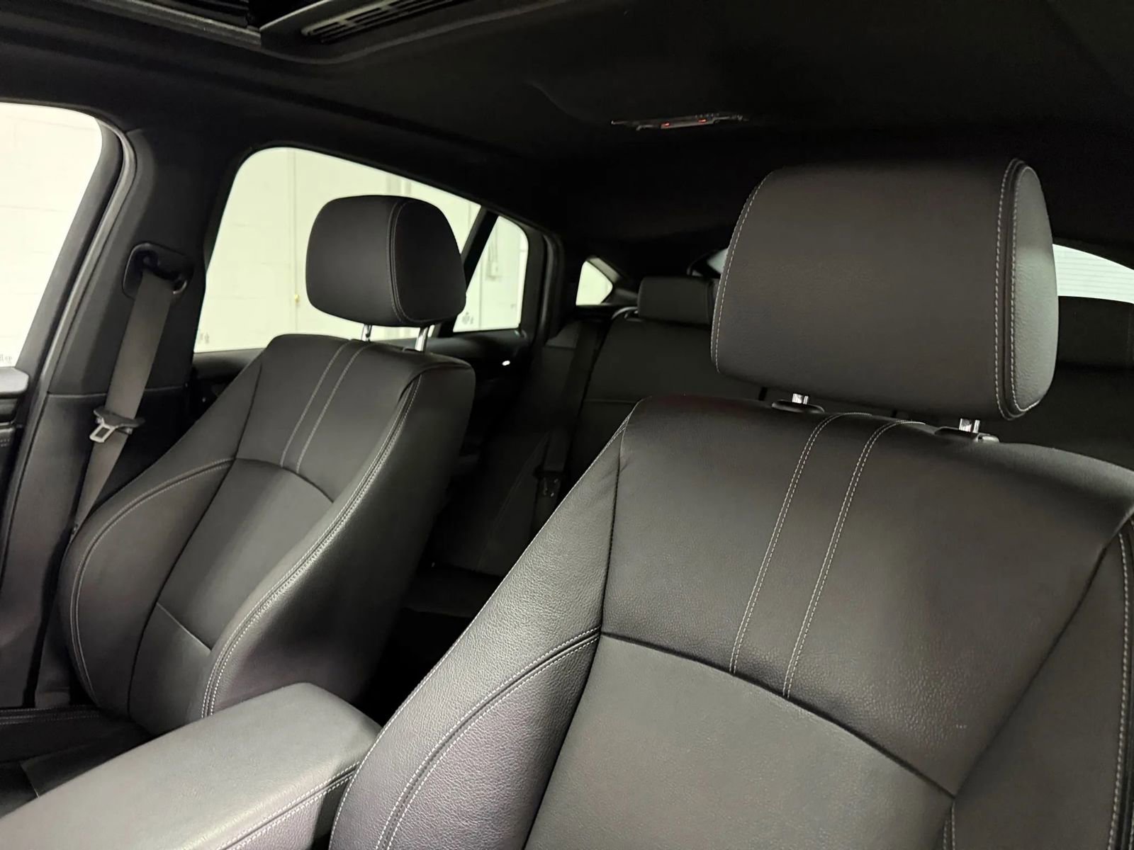 Used 2018 BMW X4 M40i image 17