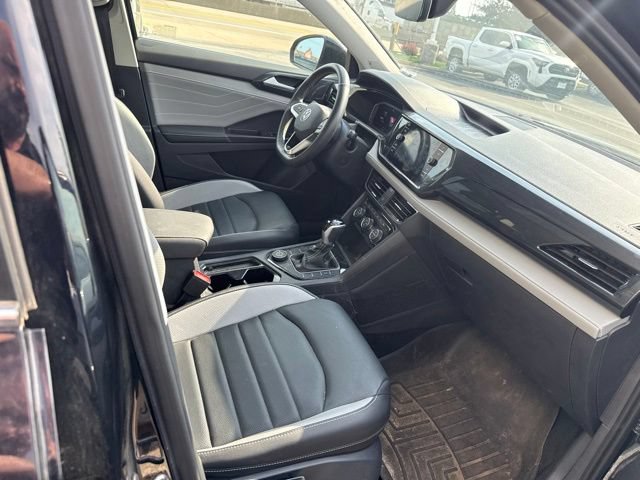 Used 2024 Volkswagen Taos SEL AWD/4WD image 17