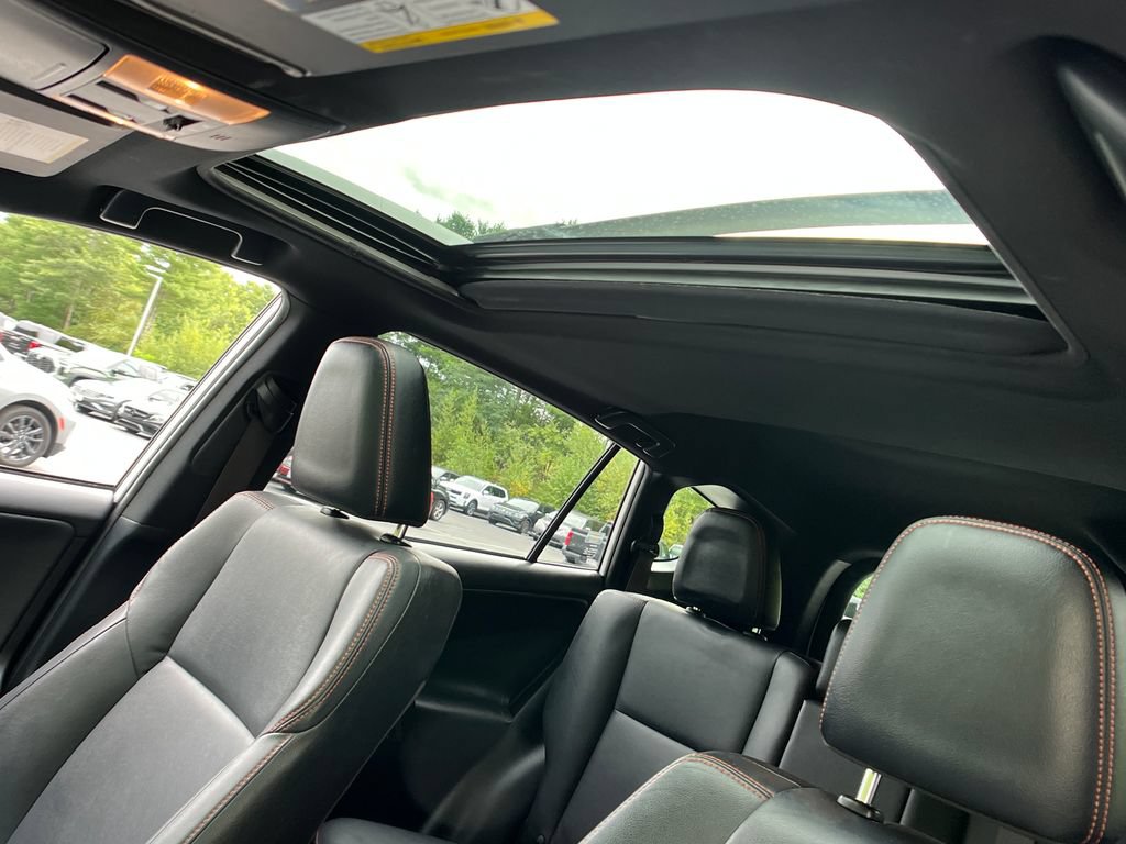 Used 2018 Toyota RAV4 SE w/ Power Extra Value Package AWD/4WD image 19