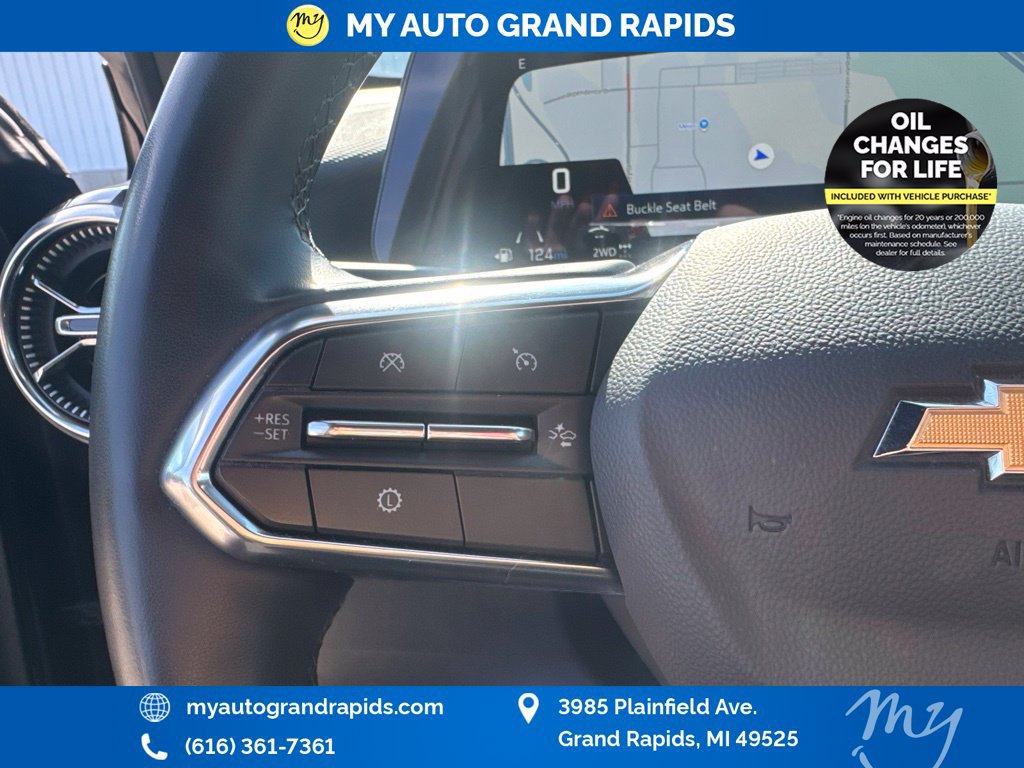 Used 2026 Chevrolet Equinox LT AWD/4WD image 16