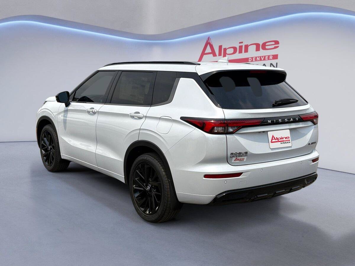 New 2026 Nissan Rogue Platinum AWD/4WD image 3