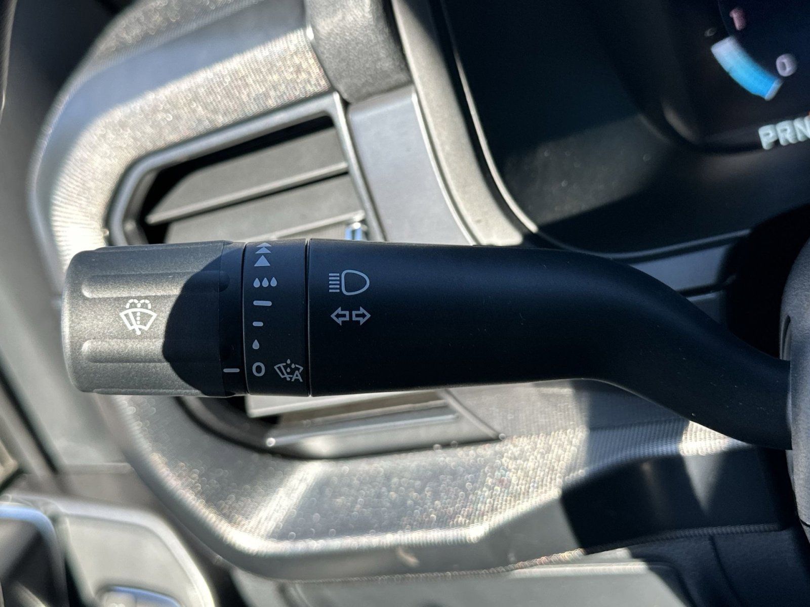 New 2025 Ford F150 Lariat w/ Equipment Group 501A Mid image 31