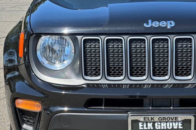 Used 2023 Jeep Renegade Latitude AWD/4WD image 46
