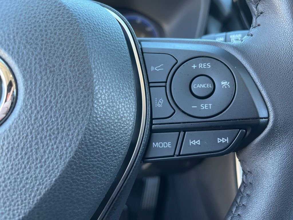 Used 2024 Toyota RAV4 Limited image 23