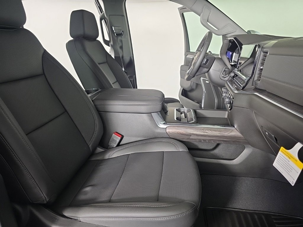 New 2026 Chevrolet Silverado 2500 LTZ w/ LTZ Convenience Package image 39