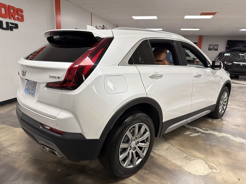 Used 2021 Cadillac XT4 Premium Luxury FWD image 14