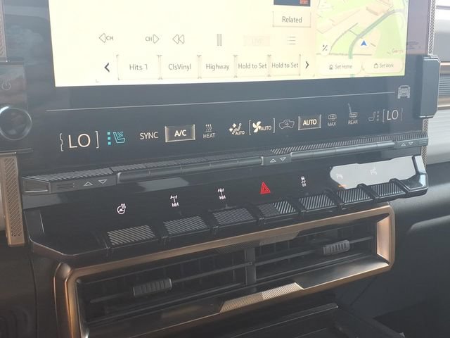 Used 2025 GMC Hummer EV 3X w/ Extreme Off-Road Package AWD/4WD image 8