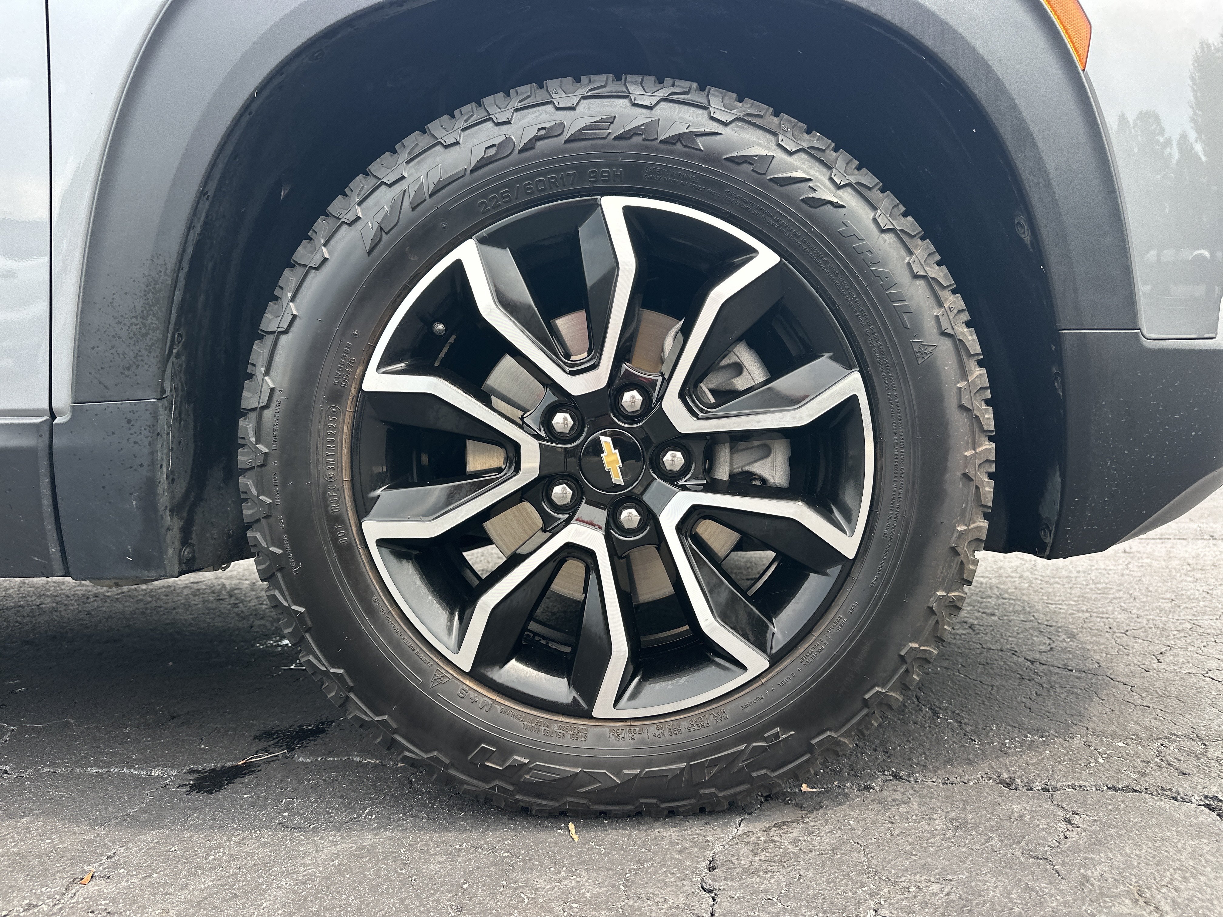 Used 2023 Chevrolet TrailBlazer ACTIV w/ Sun and Liftgate Package FWD image 13