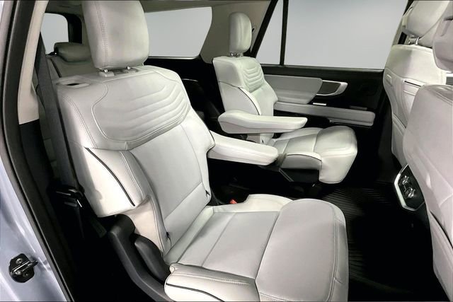 New 2026 Ford Expedition Max Platinum image 12