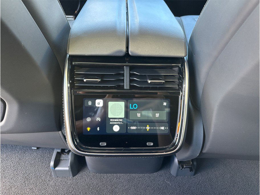 Used 2023 Rivian R1S AWD Adventure Quad image 39