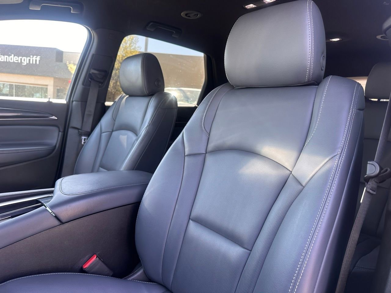 Used 2023 Buick Enclave Essence w/ Sport Touring Edition image 19