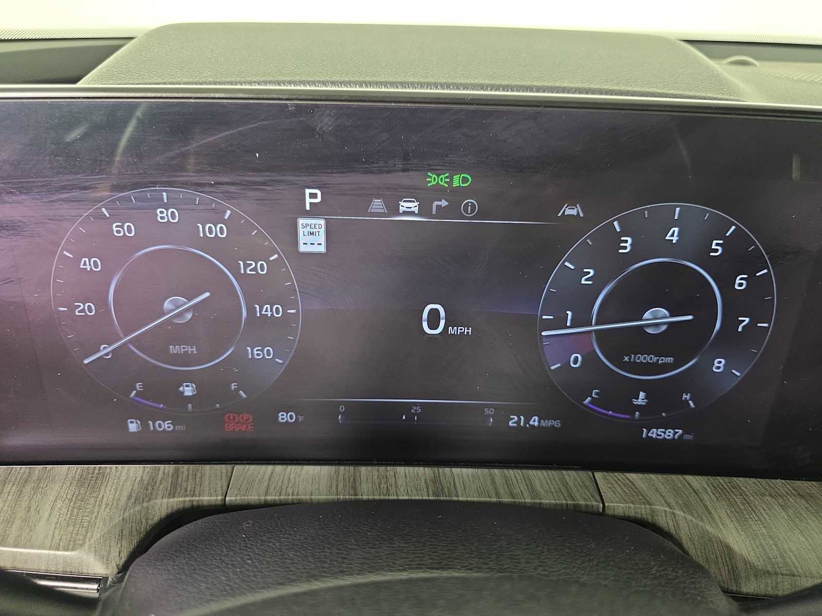 Used 2024 Kia Telluride SX w/ Towing Package image 24