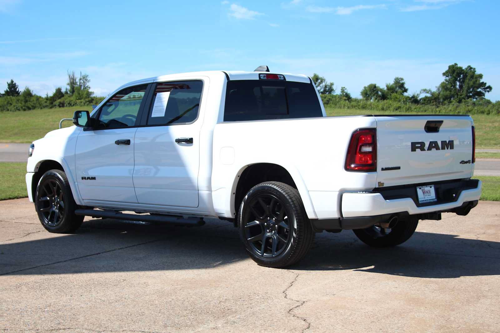 Used 2025 RAM 1500 Laramie w/ Night Edition AWD/4WD image 8