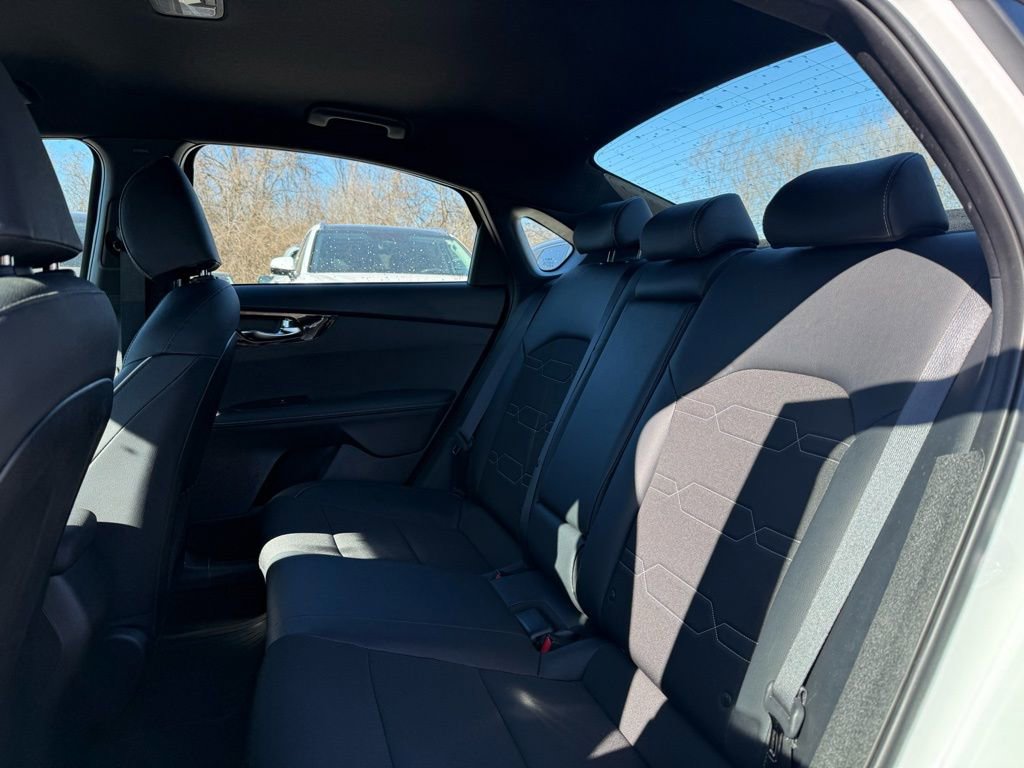 Certified 2023 Kia Forte GT-Line image 12