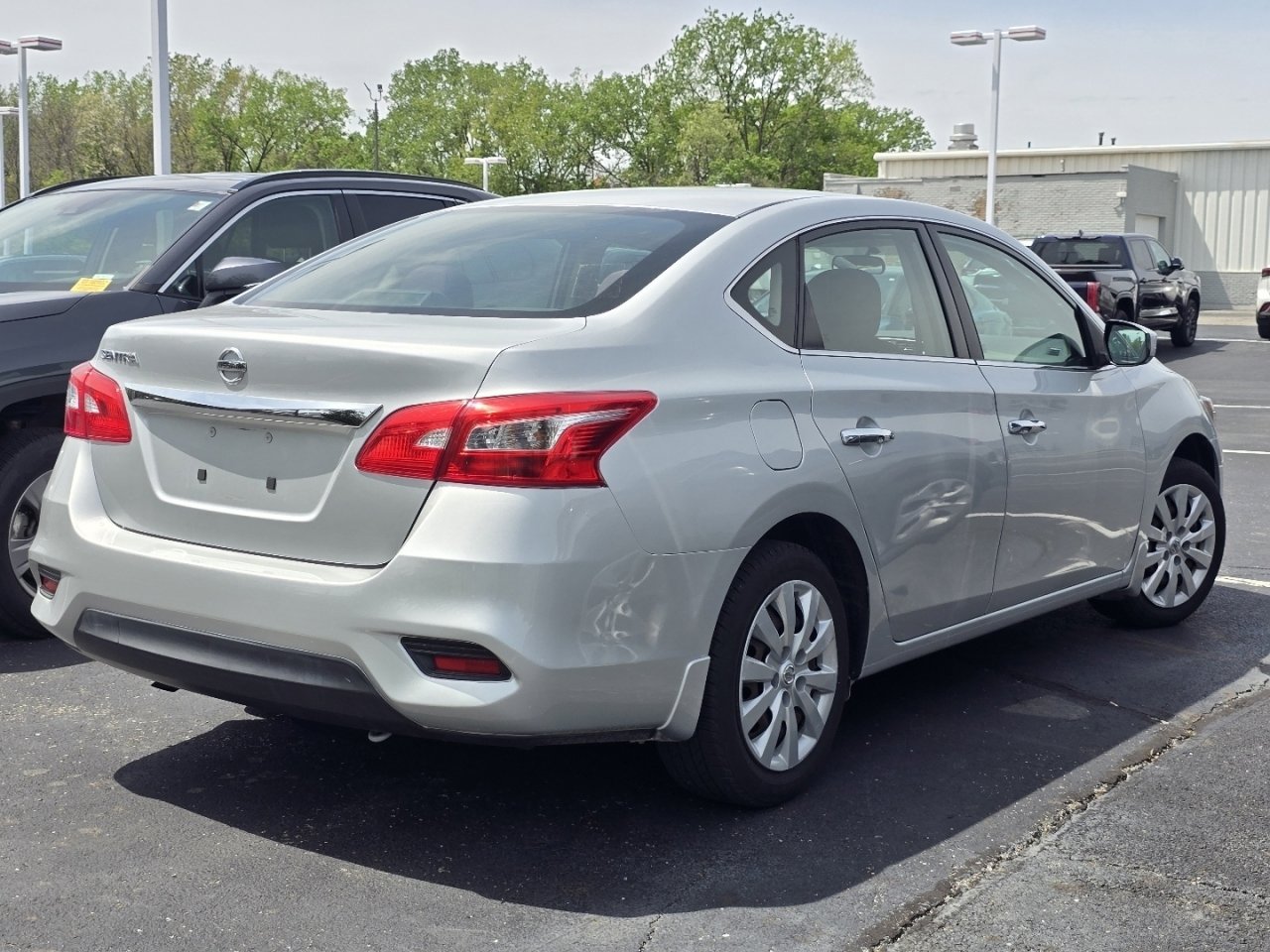 Used 2017 Nissan Sentra S FWD image 7