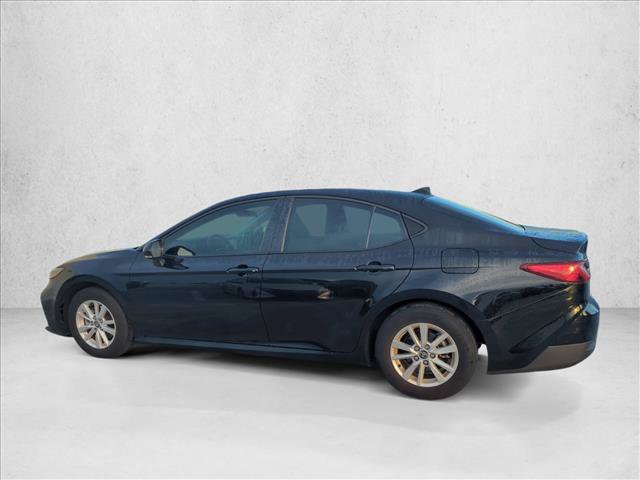 Used 2025 Toyota Camry LE FWD image 6