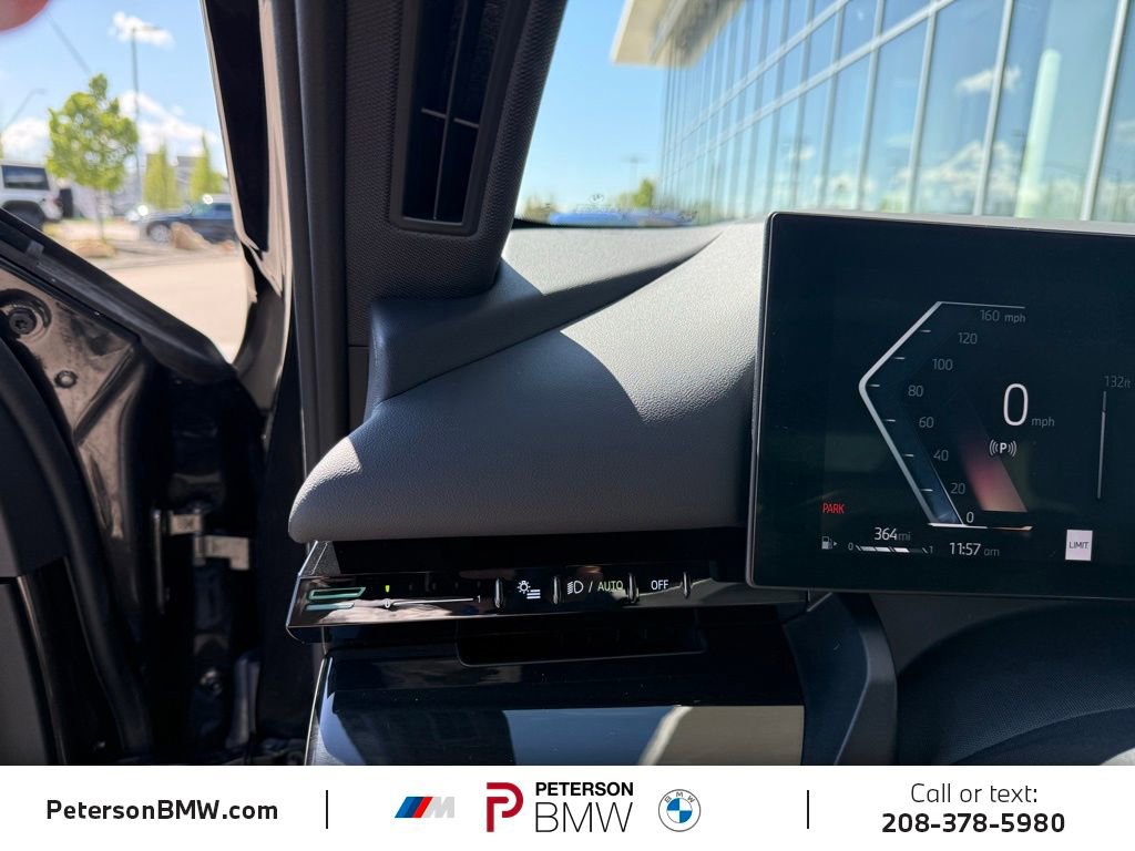 Certified 2025 BMW 530i xDrive AWD/4WD image 27