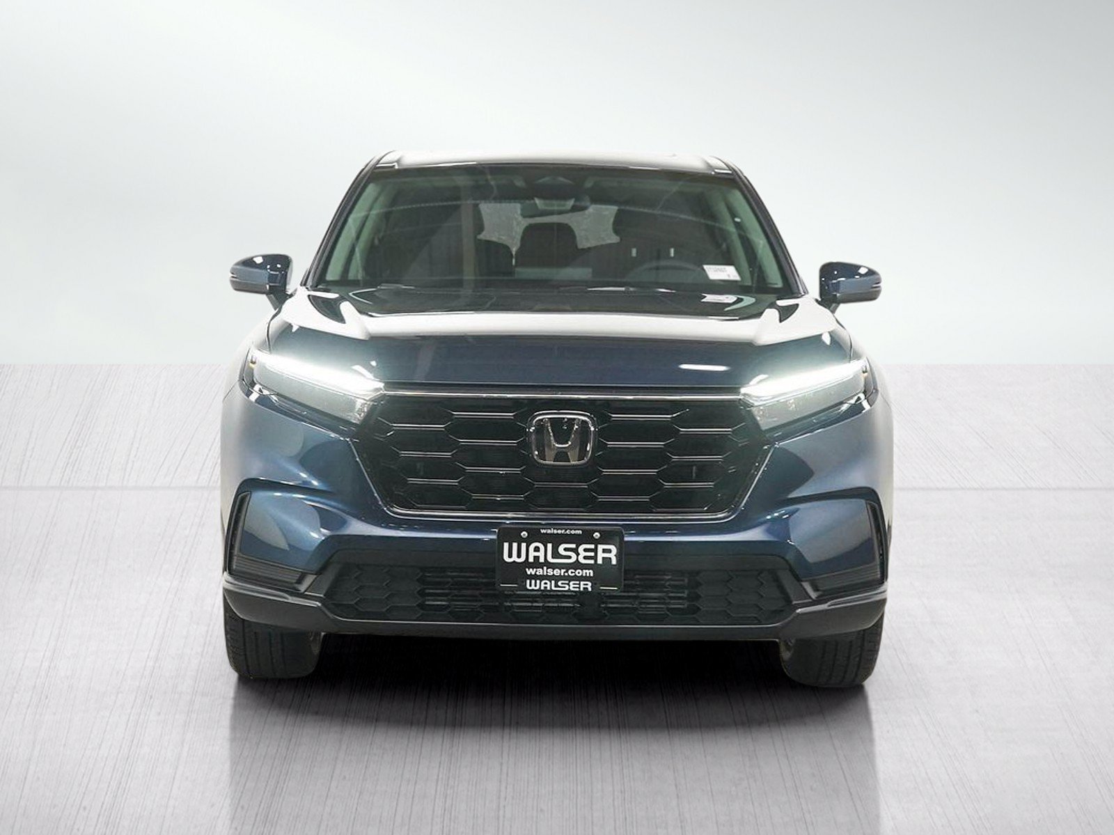 Used 2025 Honda CR-V EX image 8