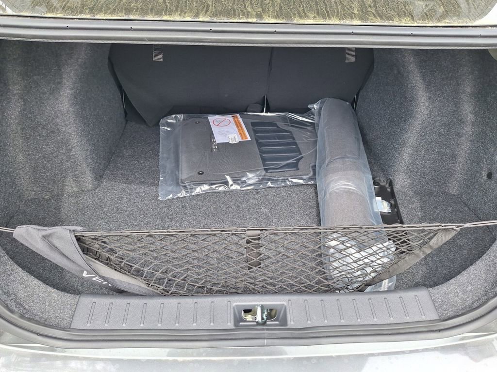 New 2025 Nissan Versa SR w/ Trunk Package image 24