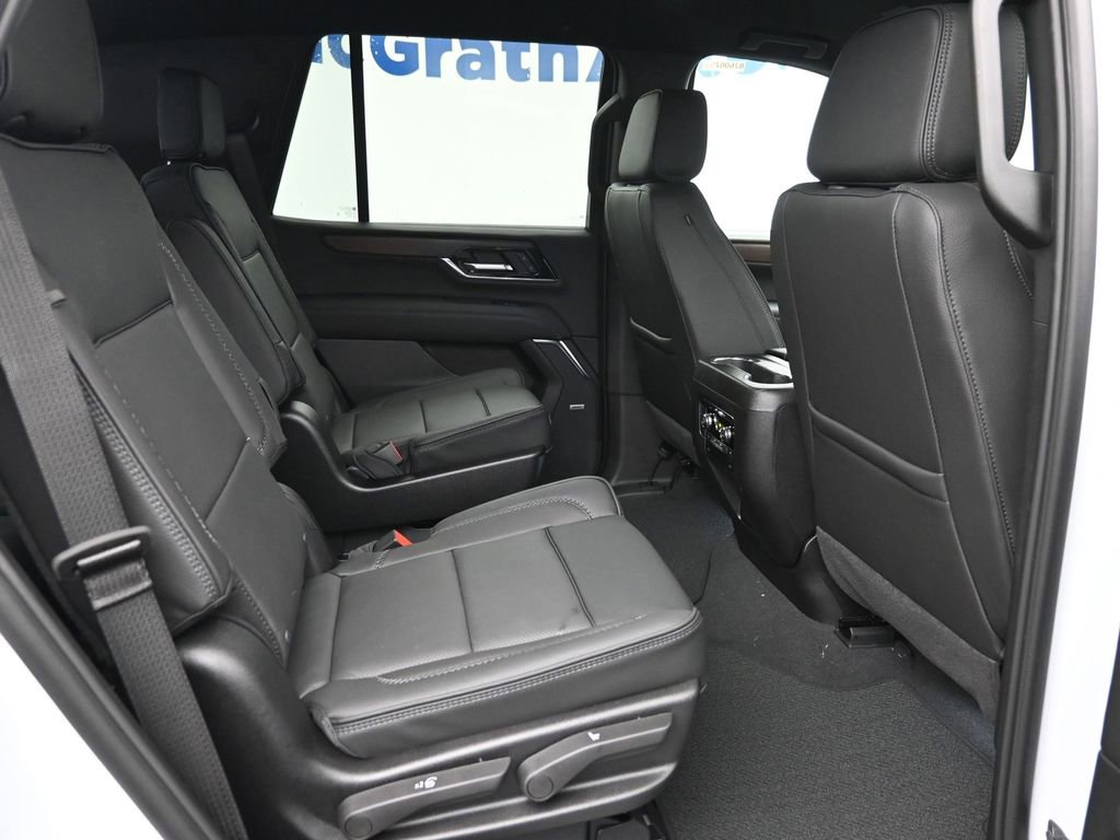 New 2026 GMC Yukon Denali AWD/4WD image 8