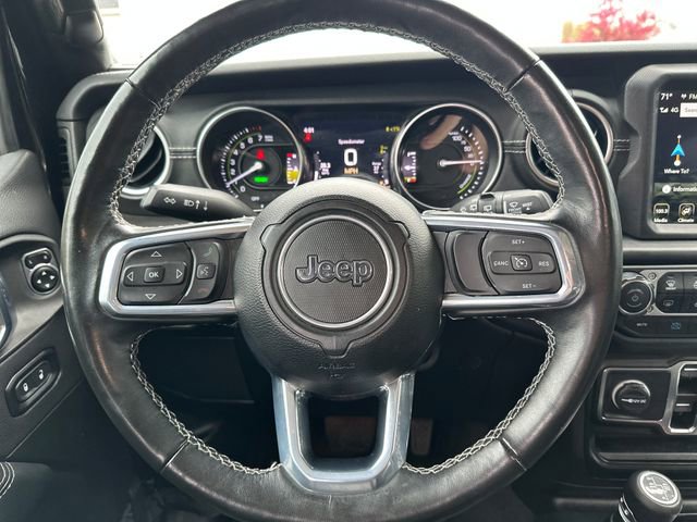 Used 2023 Jeep Wrangler Unlimited Sahara w/ Cold Weather Group AWD/4WD image 17
