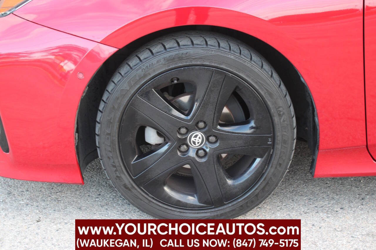 Used 2021 Toyota Prius XLE 4dr Hatchback image 9