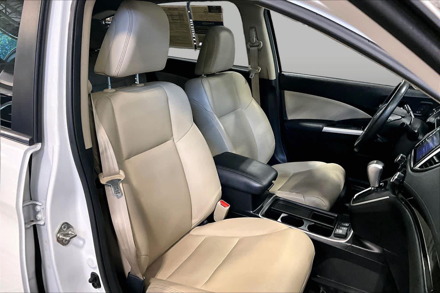 Used 2016 Honda CR-V Touring image 8