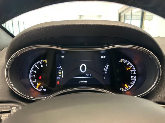 Used 2019 Jeep Grand Cherokee Limited AWD/4WD image 18