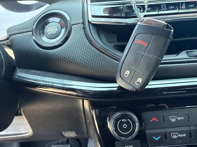Used 2022 Jeep Compass Latitude AWD/4WD image 36