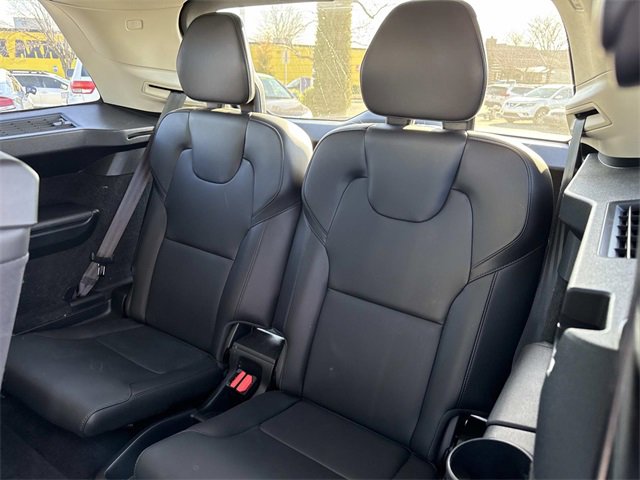 Used 2025 Volvo XC90 B5 Core image 17