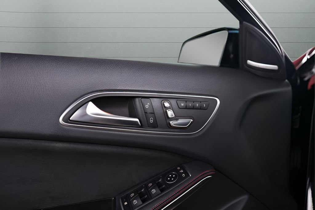 Used 2018 Mercedes-Benz GLA 45 AMG 4MATIC image 29