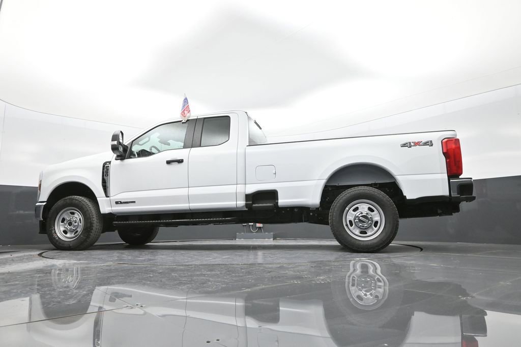 New 2026 Ford F350 XL w/ XL Chrome Package image 57