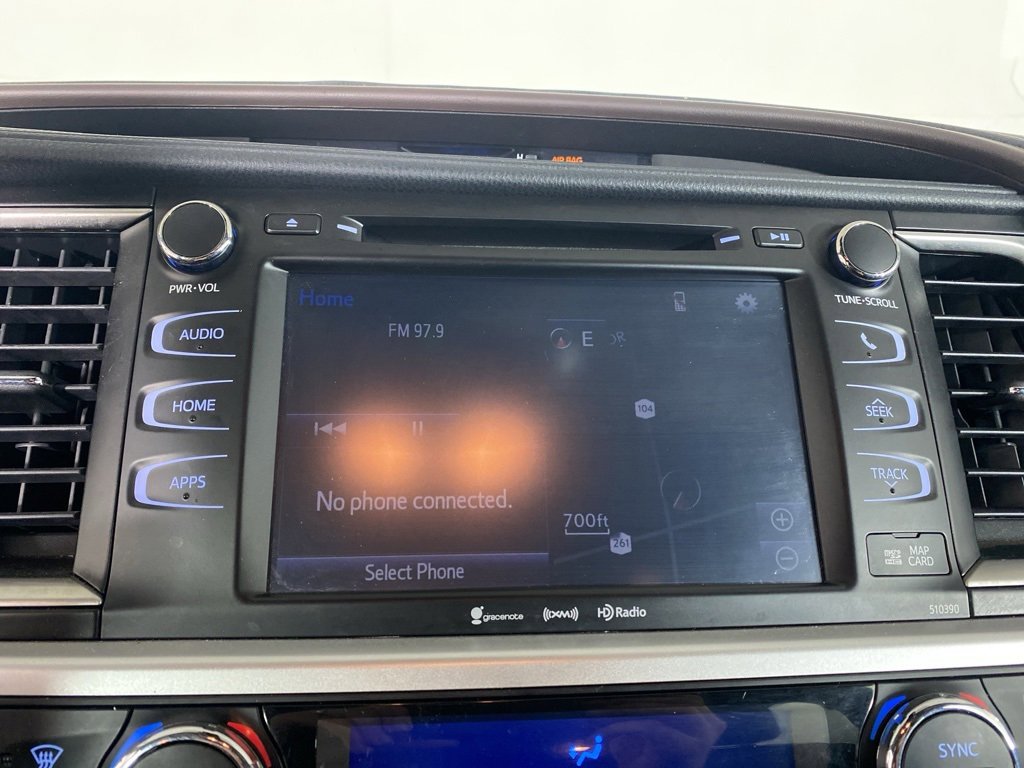 Used 2019 Toyota Highlander XLE image 17