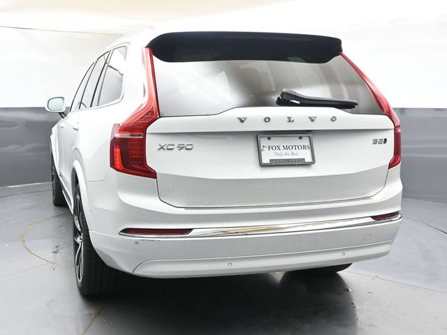 Used 2025 Volvo XC90 B5 Plus w/ Protection Package Premier AWD/4WD image 4