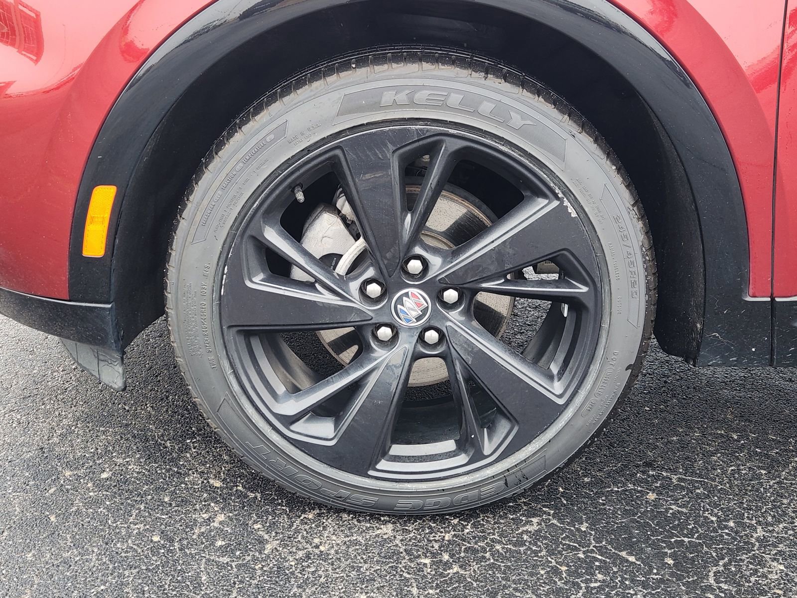 Used 2023 Buick Envision Essence w/ Sport Touring Package image 14