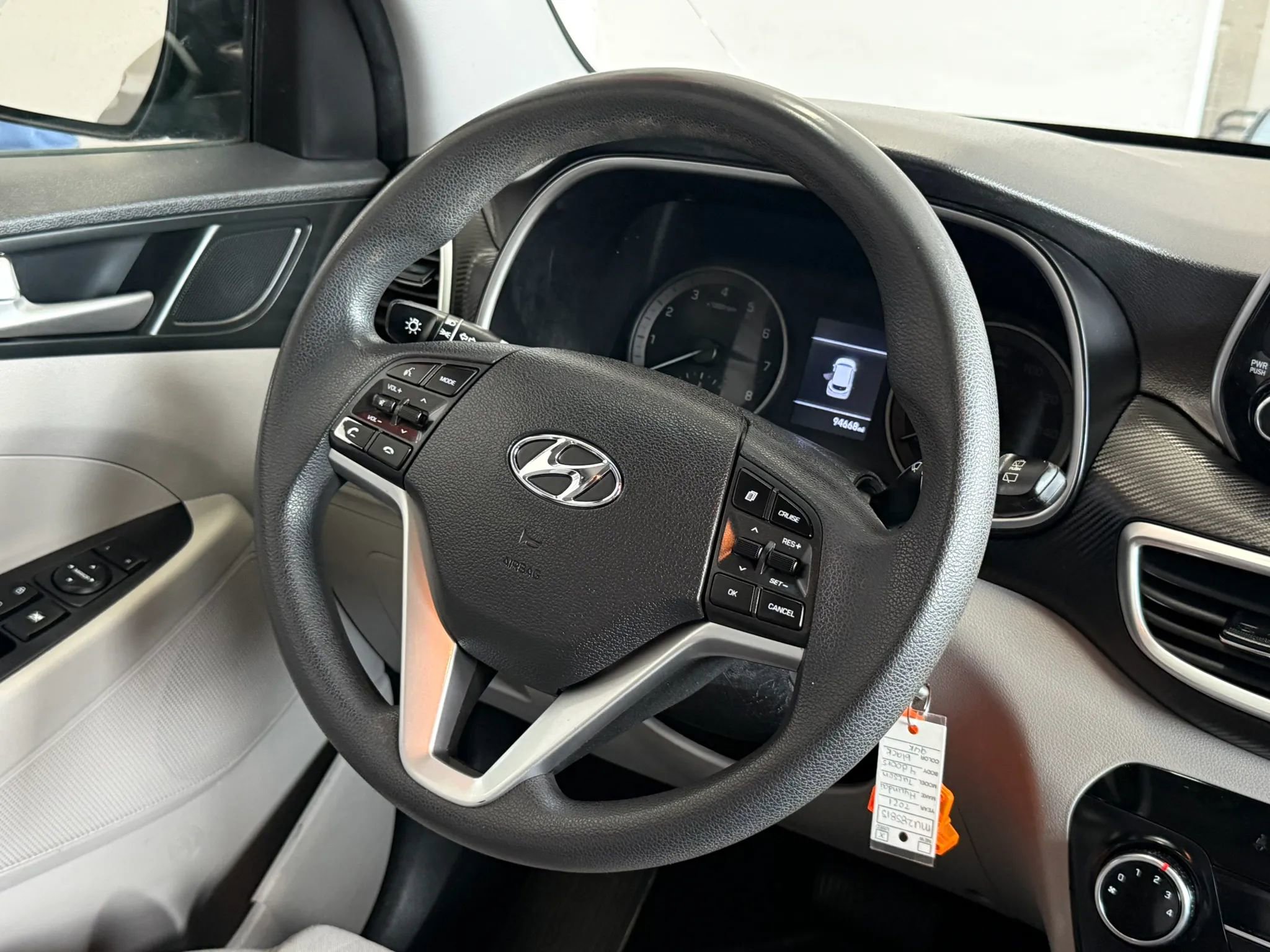 Used 2021 Hyundai Tucson SE image 11